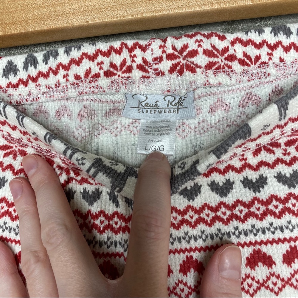 Rene Rofe | Holiday Reindeer Matching Pajama Set - Picture 12 of 12